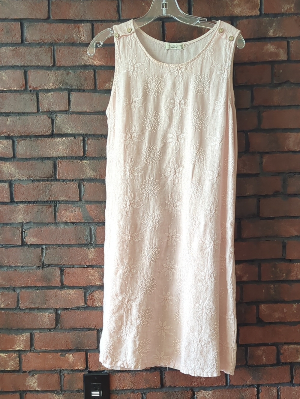 Sleeveless Embroidered Shift Dress - Light Pink
